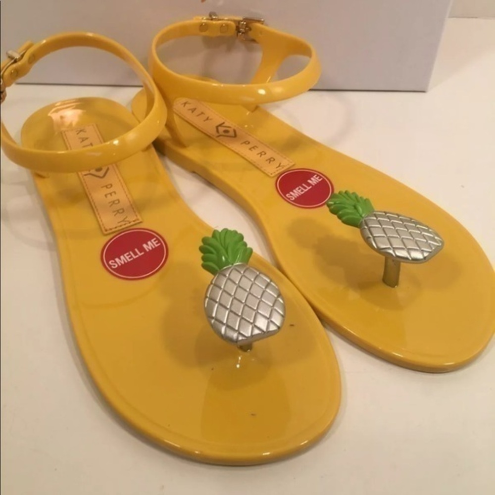 Katy Perry Pineapple sandals new size 8